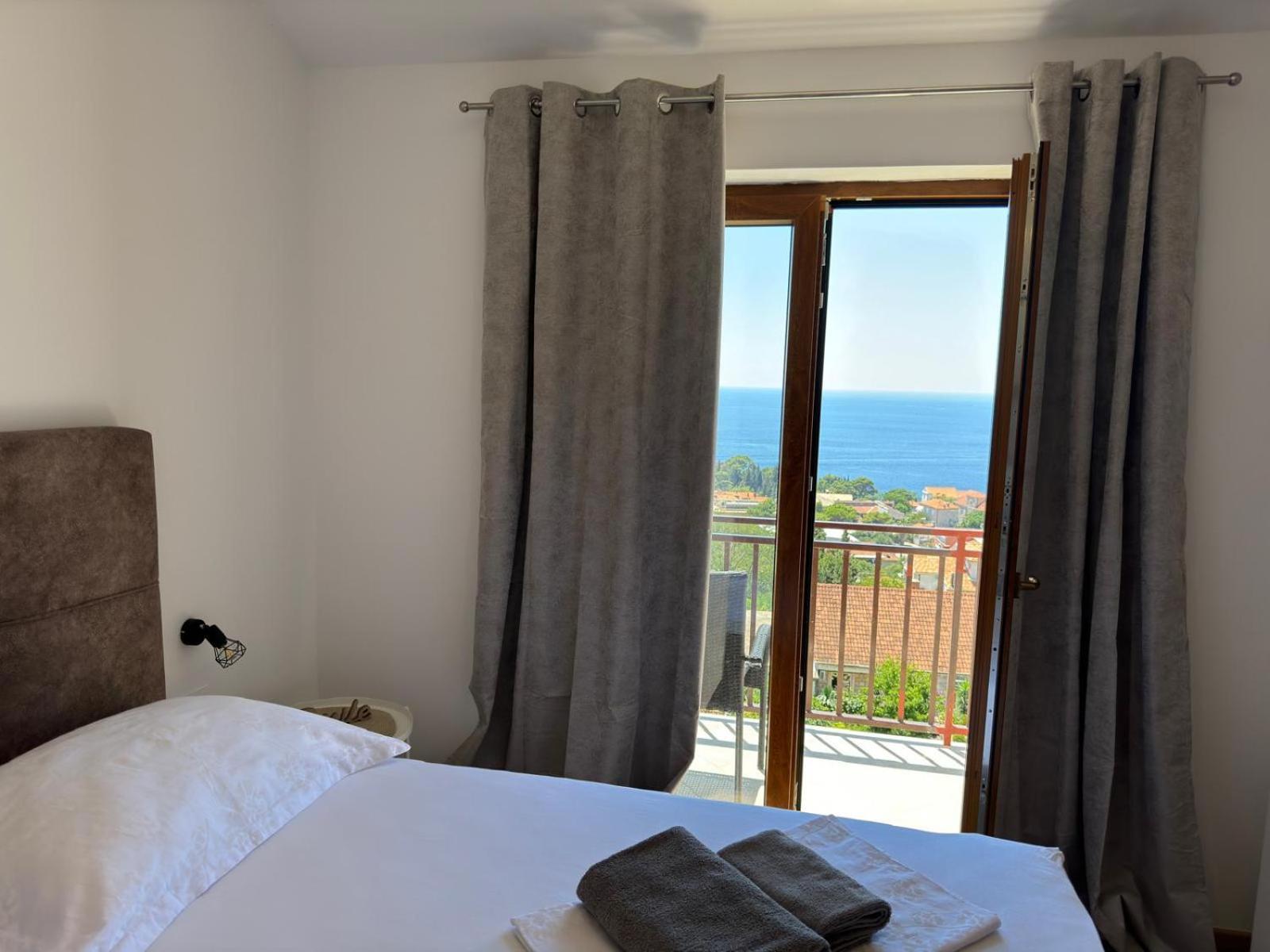 Accommodation Divanovic With Sea View Dubrovnik Exterior photo
